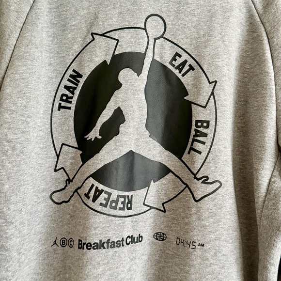 Nike Air Jordan Breakfast Club Mikes Gym Hoodie Size Medium Gray Jumpman Fleece - Picture 10 of 14